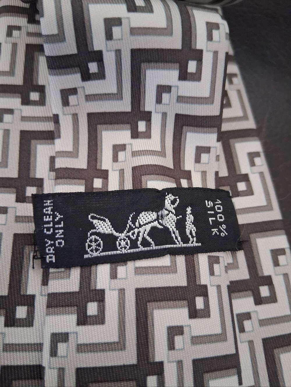 Authentic Hermes Tie - Picture 3 of 8